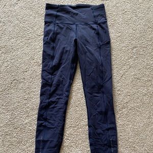 Navy Blue Lululemon leggings (Full length)